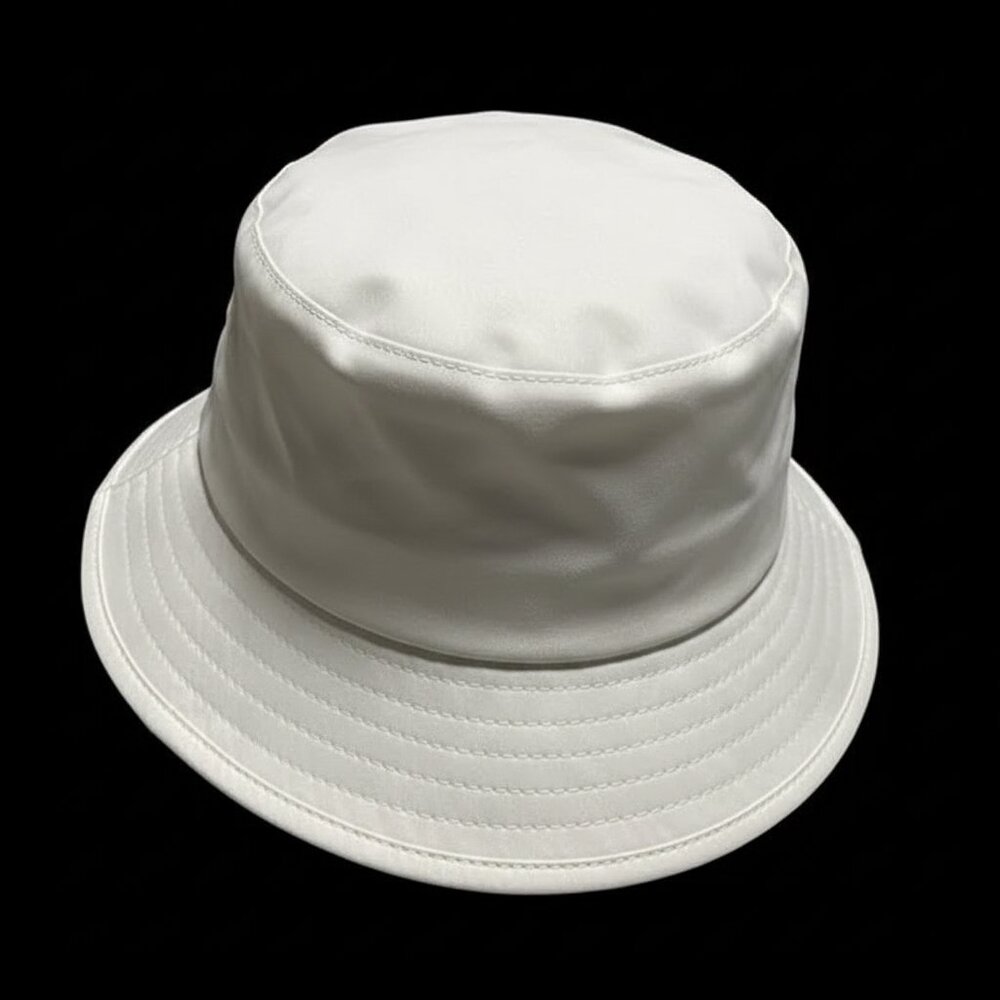 White Bucket Hat - Reversible Black